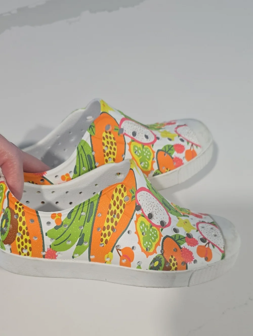 Native Jefferson Water Shoes Tropical Print Size 12 Like New Condition